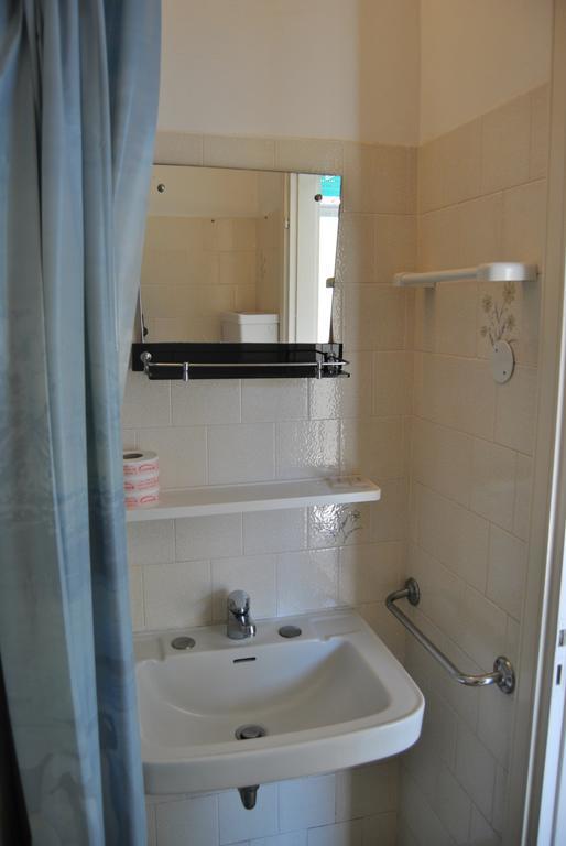 Le Aromatiche B&B Viserbella di Rimini Екстер'єр фото